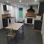 De La Rouge Roye Tatil Evi Nompatelize