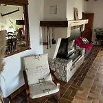 De La Rouge Roye Tatil Evi Nompatelize