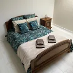 De La Rouge Roye Tatil Evi