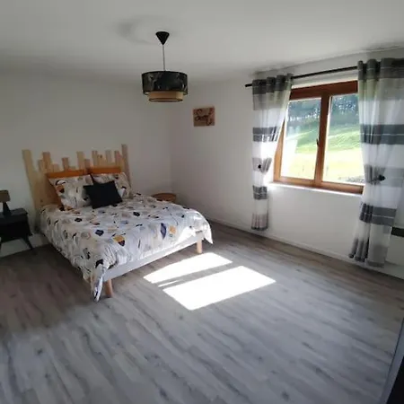 De La Rouge Roye * Nompatelize