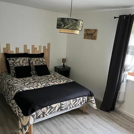 De La Rouge Roye * Nompatelize