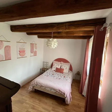 펜션 De La Rouge Roye