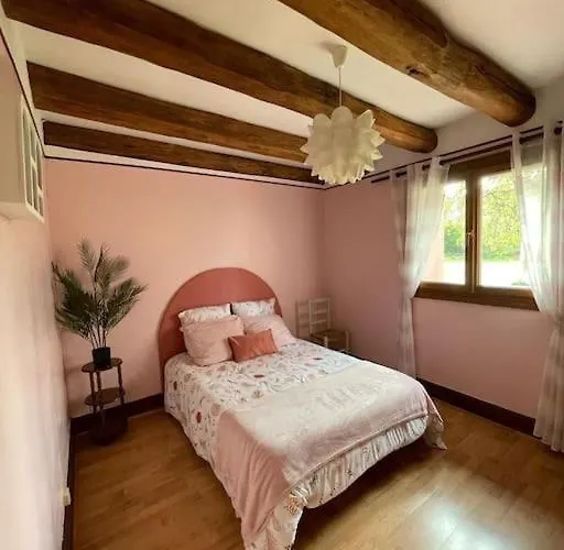 De La Rouge Roye Nompatelize