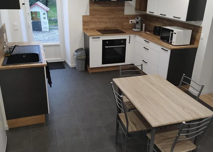 De La Rouge Roye * Nompatelize