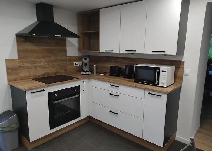 De La Rouge Roye * Nompatelize